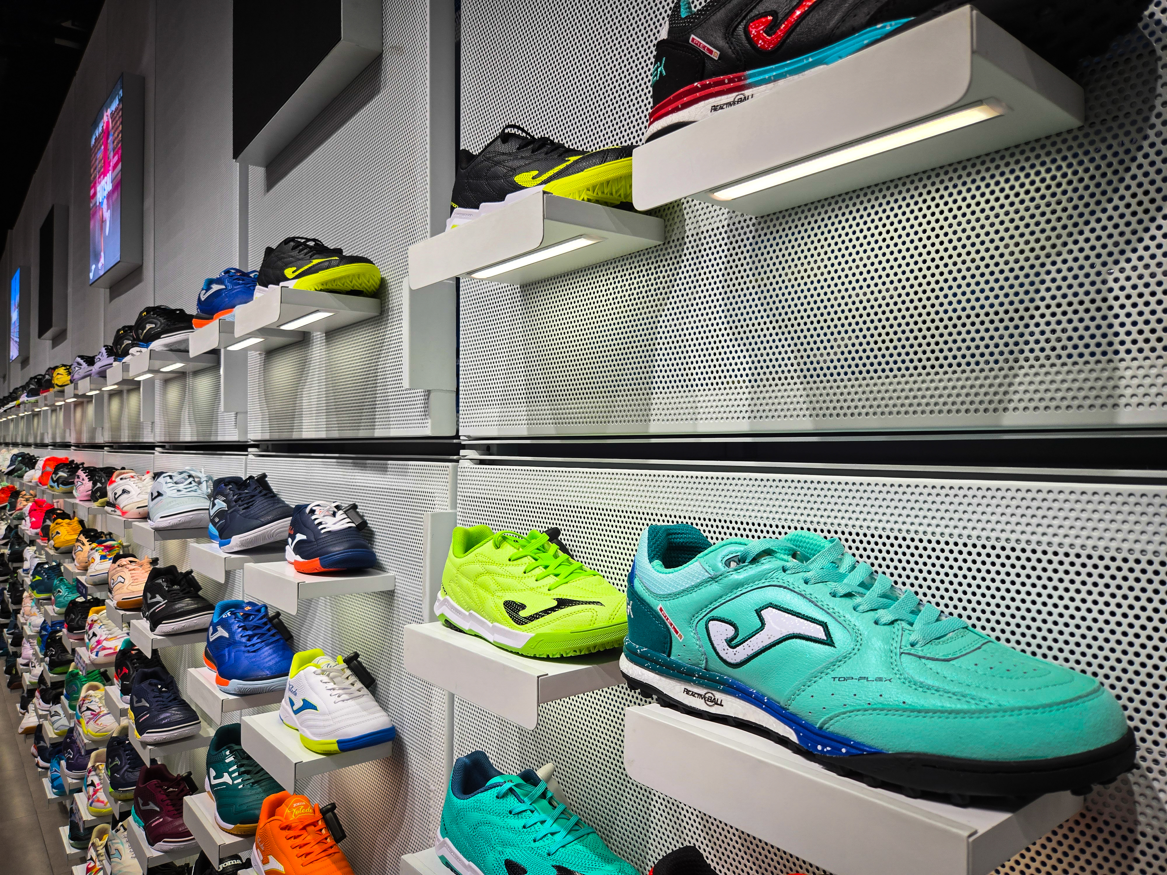 Detalle Joma 12